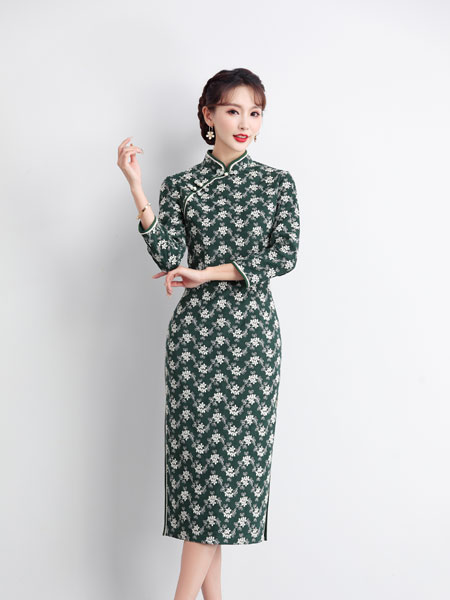 唐雅阁女装品牌2021冬季中国风包臀旗袍