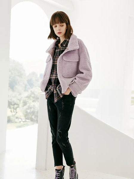 伊布都ibudu女装品牌2021秋冬紫色短款羊毛外套