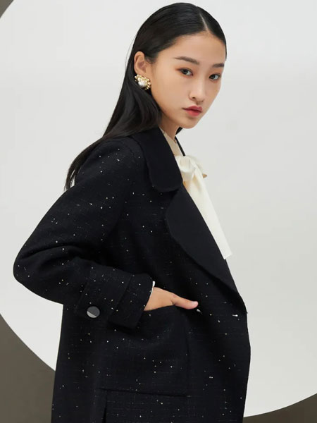 歌锦女装品牌2021秋冬星星点点舒适外套