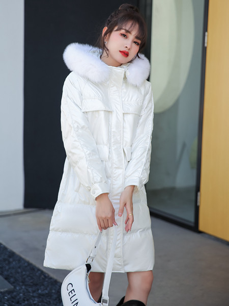 艾诺绮女装品牌2021冬季毛领长款收腰羽绒服