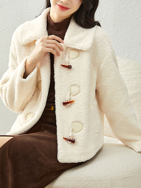 尚都比拉女装品牌2021冬季短款米白色羊毛外套