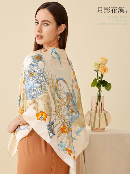 寶石蝶絲巾品牌2021冬季印花氣質絲巾