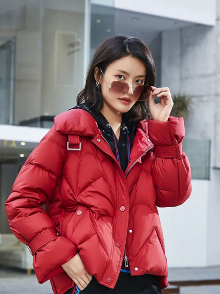 若岚菲女装品牌2021冬季短款红色羽绒服