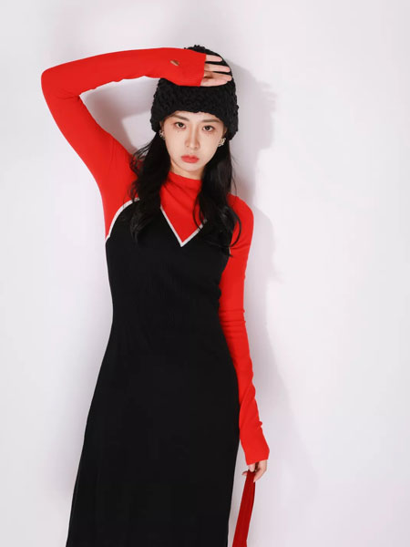 JOU SEO MOK女装品牌2021冬季优雅两件套装裙
