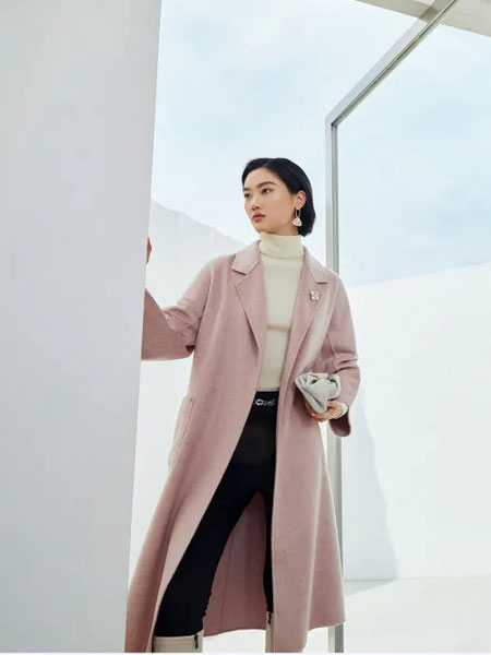 赢智尚女装品牌2021冬季粉色长款羊绒大衣