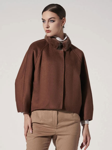 柯罗芭女装品牌2021冬季短款羊毛舒适外套