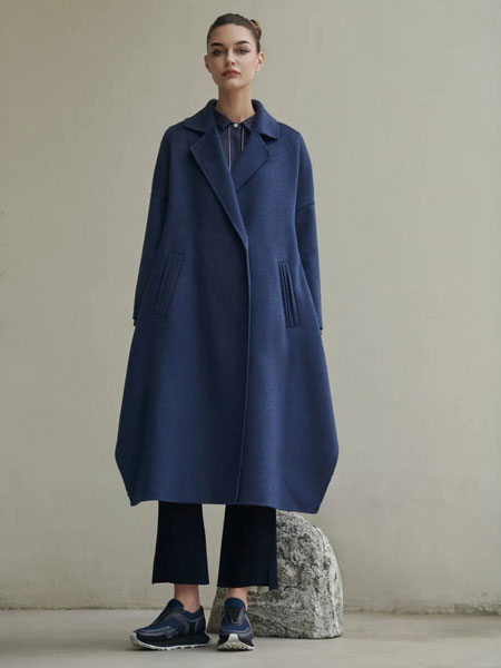 柯罗芭女装品牌2021冬季长款宽松休闲大衣