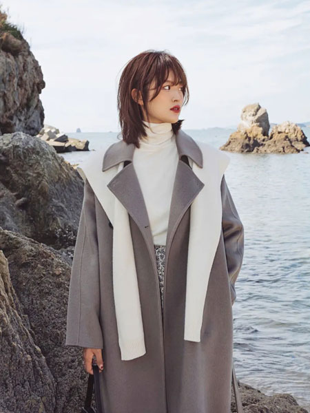 爱蕊崎女装品牌2021冬季时髦长款经典大衣