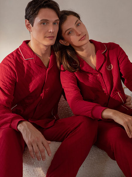 秋鹿内衣品牌2021冬季红色舒适柔软家居服