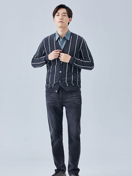 巴鲁特男装品牌2021冬季韩系竖纹针织开衫