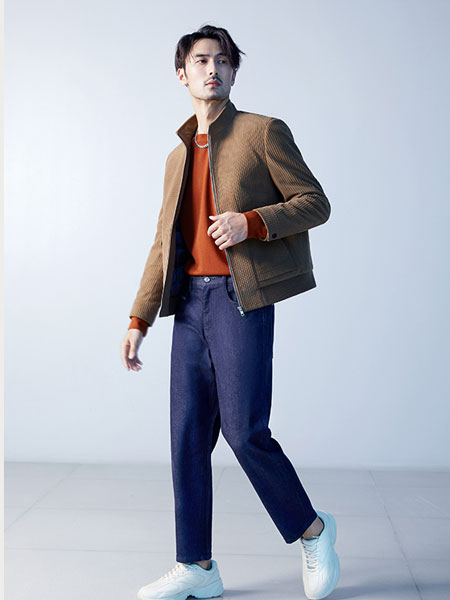 巴鲁特男装品牌2021冬季立领卡其色短款外套
