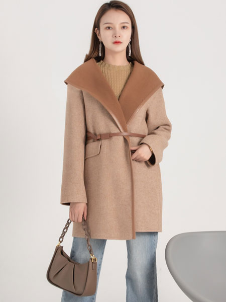 布芮祺女装品牌冬季翻领中长款柔软保暖外套