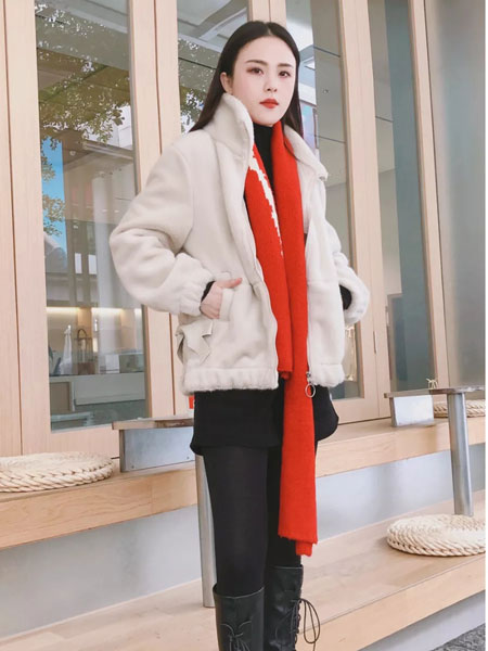韩蔻KORIKOO女装品牌2021秋冬短款珊瑚绒柔软外套