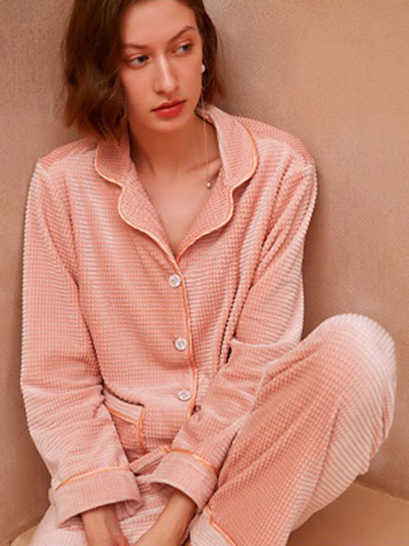 爱蜜蒂沫内衣品牌2021冬季粉色灯芯绒气质家居服