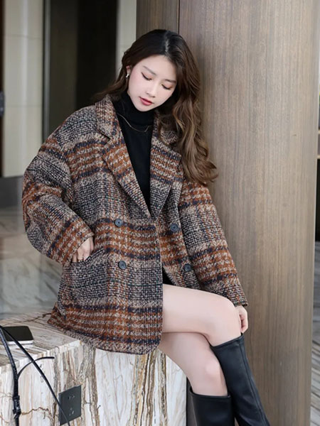 迷境女装品牌2021冬季格纹短款宽松舒适外套