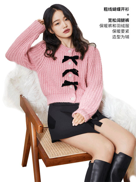 ONEMORE女装品牌2021冬季甜美短款柔软针织毛衣