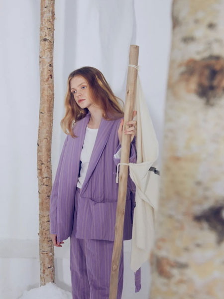 朵朵可可内衣品牌2021秋冬紫色条纹舒适家居服