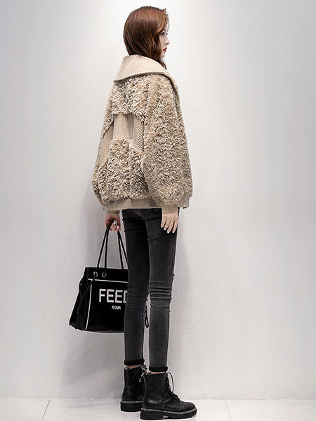 丝柏舍女装品牌2021冬季羊羔毛舒适外套