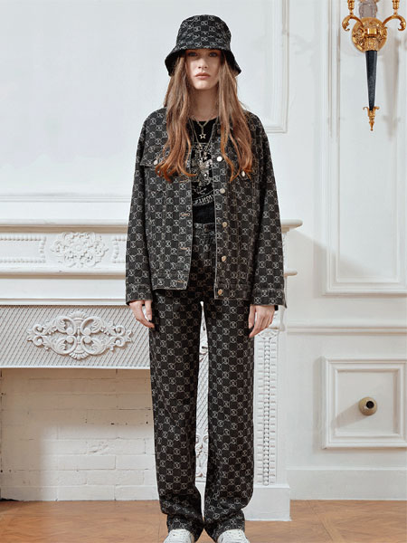 维斯提诺女装品牌2021冬季时尚舒适潮流套装