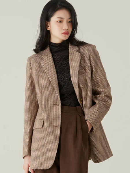 费依女装品牌2021冬季格纹韩版气质外套