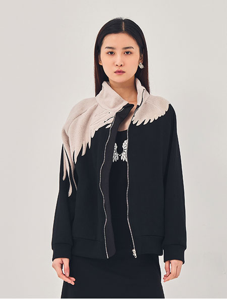 吉承女装品牌2021冬季设计感时髦外套