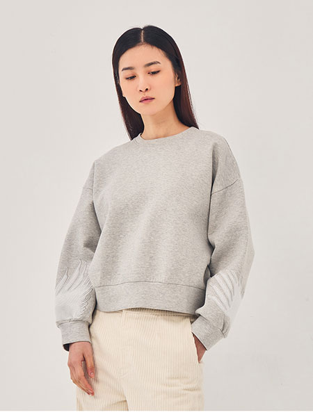 吉承女装品牌2021冬季圆领短款舒适毛衣