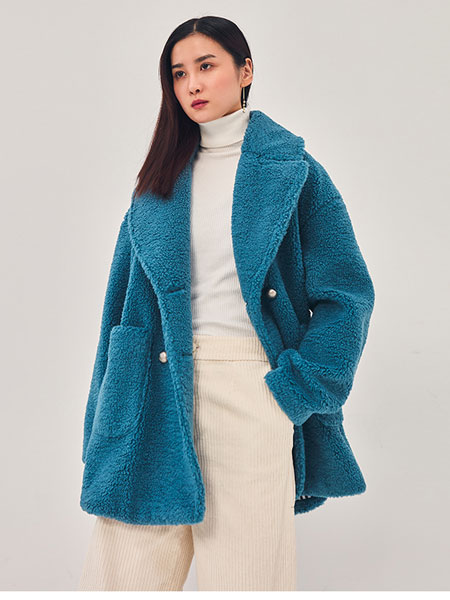 吉承女装品牌2021冬季羊羔毛宽松舒适外套
