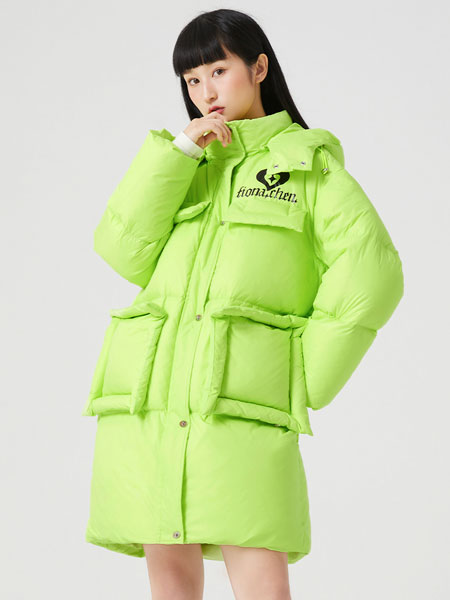 斐娜晨女装品牌2021冬季亮色气质保暖羽绒服