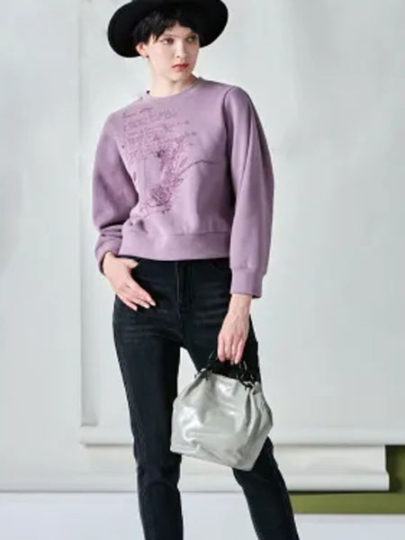 犁人坊女装品牌2021冬季圆领短款紫色卫衣
