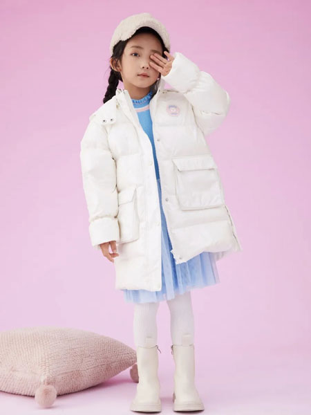小猪班纳童装品牌2021冬季简约纯白保暖羽绒服