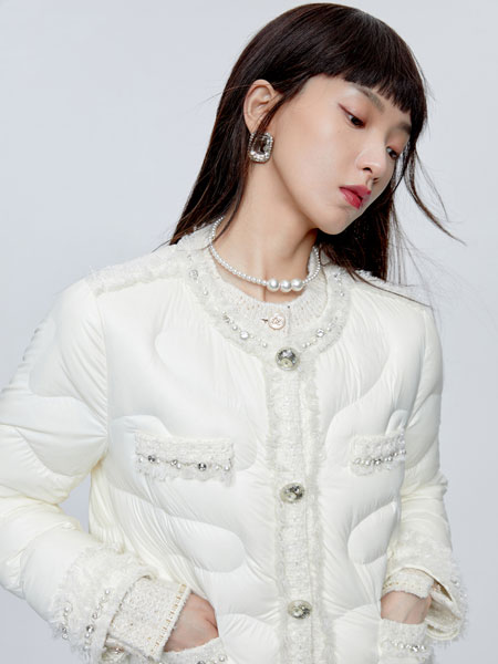 DoubleLove女装品牌2021冬季小香风时髦外套