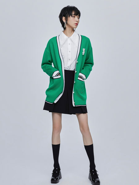 DoubleLove女装品牌2022春季绿色柔软舒适针织开衫