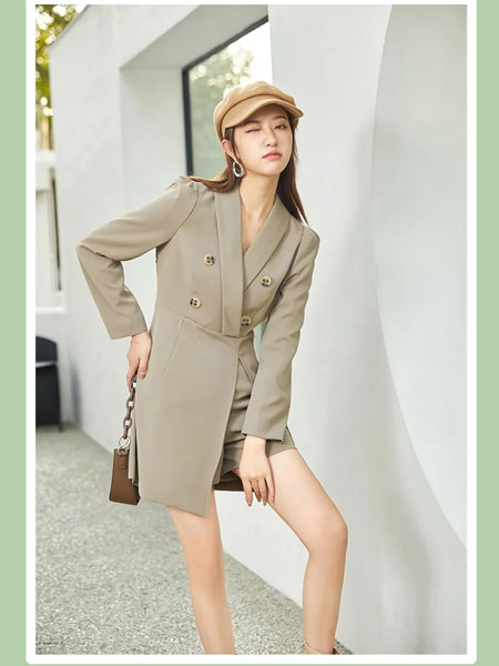 伊纳芙女装品牌2021冬季韩版时尚外套