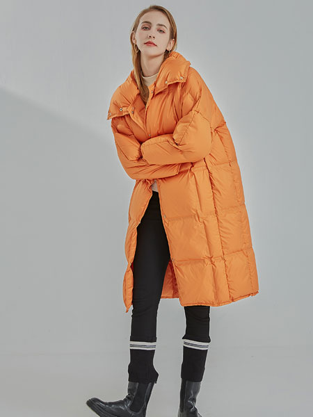 欧珂OLDCOLOUR女装品牌2021冬季橘色长款保暖羽绒服