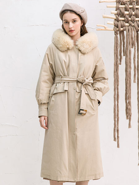 范可儿女装品牌2021冬季系腰带优雅长款羽绒服