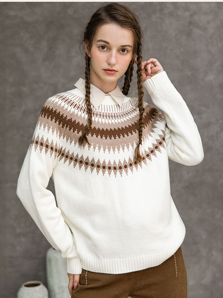范可儿女装品牌2021冬季复古时尚柔软毛衣