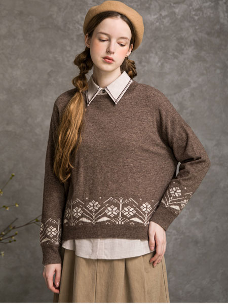 范可儿女装品牌2021冬季深色气质复古毛衣