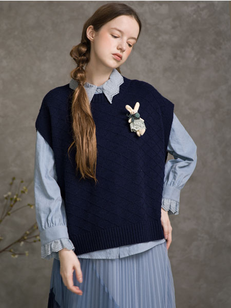范可儿女装品牌2021冬季小兔短款舒适针织