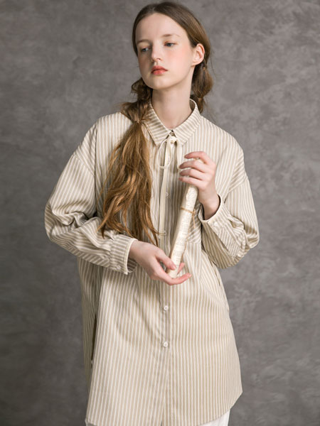 范可儿女装品牌2021冬季条纹中长款衬衫