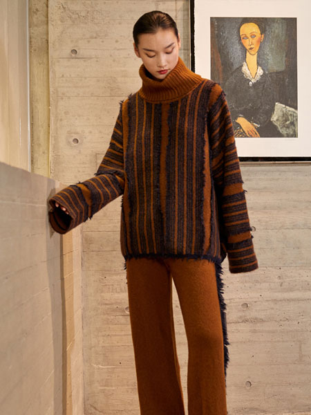 界内界外女装品牌2021冬季高领竖纹宽松毛衣
