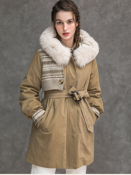 范可儿女装品牌2021冬季系腰带毛领棉服