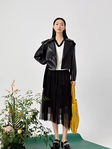 YXZ尤西子女装品牌2022春季短款气质皮质外套