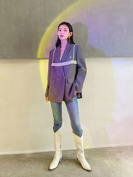 F.SHINE女装品牌2021秋冬时髦气质西服外套