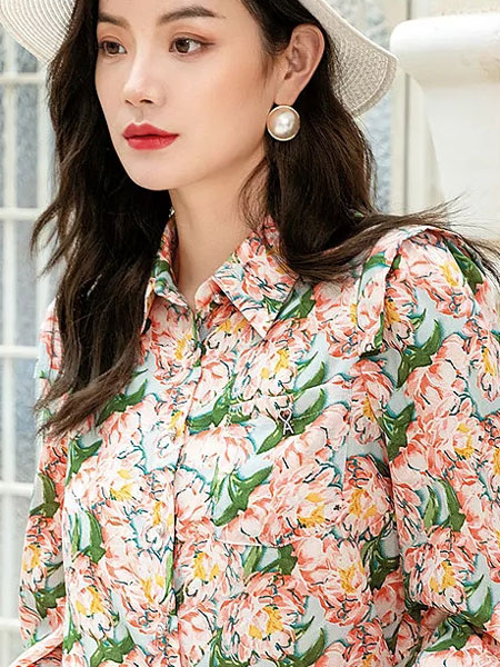 布卡慕尚女装品牌2022春季翠花优雅气质上衣