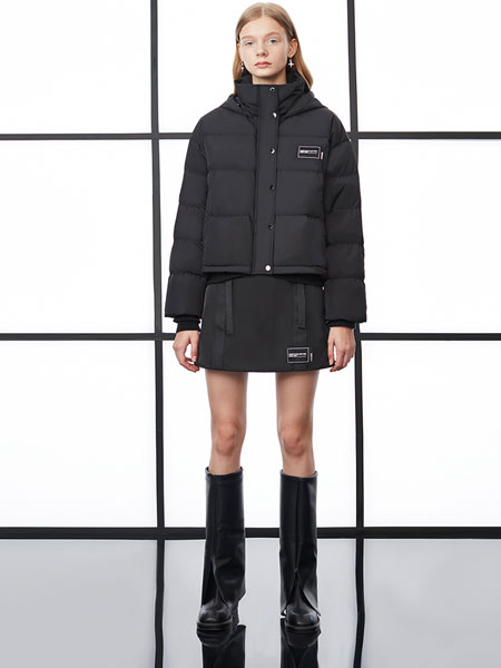 DKNY唐可娜儿女装品牌2021冬季短款气质羽绒服
