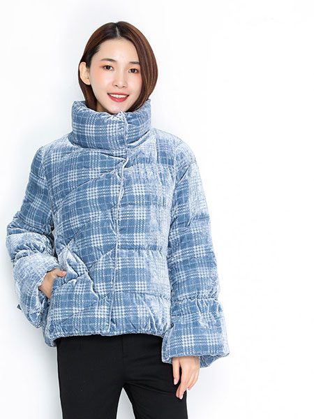 TR/BECA翠貝卡女裝品牌2021冬季高領(lǐng)短款保暖羽絨服