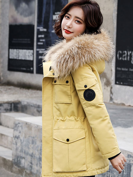 法妮女装品牌2021冬季毛领时尚保暖棉服