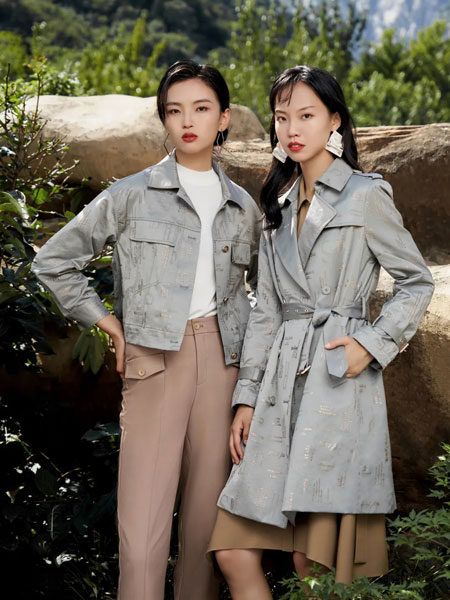 浩洋国际女装品牌2022春季气质时尚中长款风衣