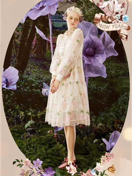 朝峰女装品牌2022春季甜美刺绣蕾丝长款连衣裙