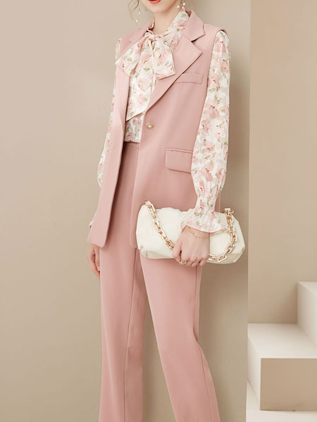 洛诗琳女装品牌2022春季气质甜美套装